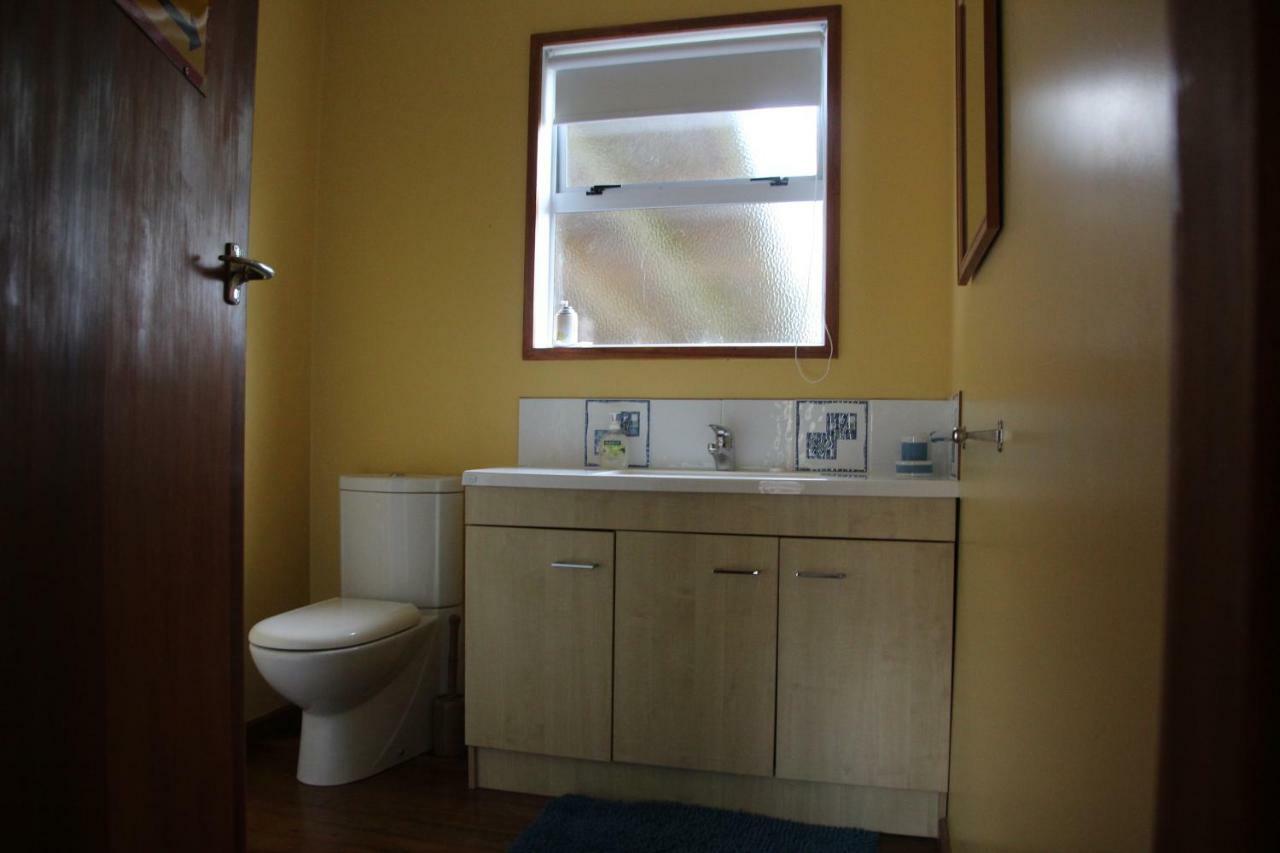 Villa Batch With A View Te Anau Esterno foto