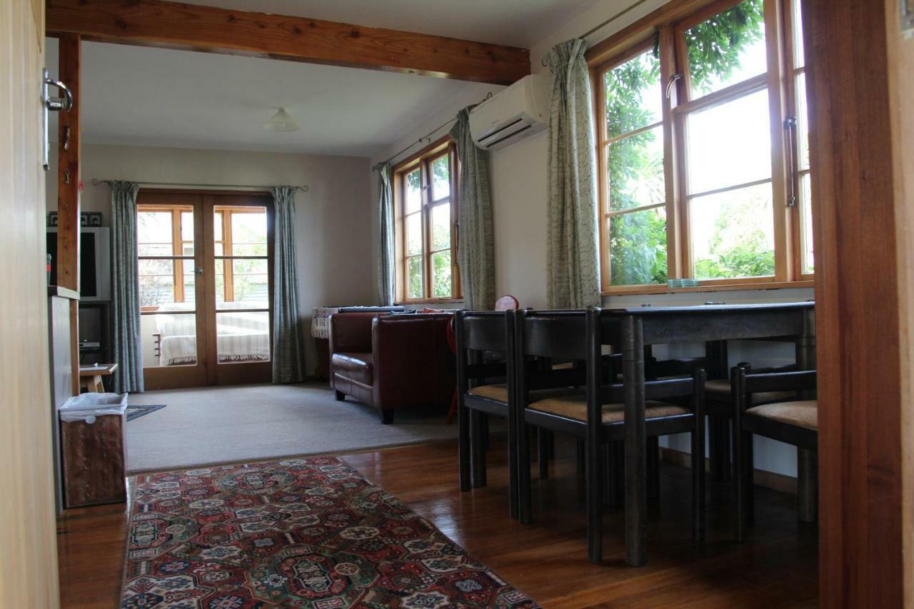 Villa Batch With A View Te Anau Esterno foto